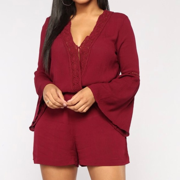 Bundle Only! Chic Romper with Lace Detail - Picture 3 of 4